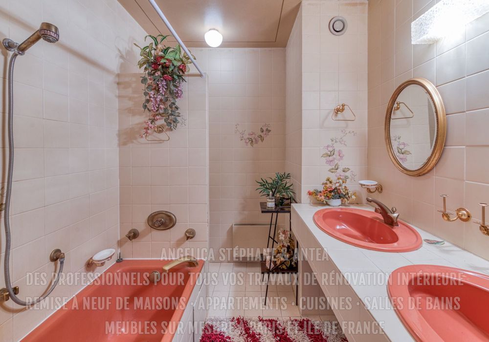 Rénovation de salles de bains dans la région parisienne. Nos meubles sur mesure, conçus localement, sont installés à Paris et ses environsrance"